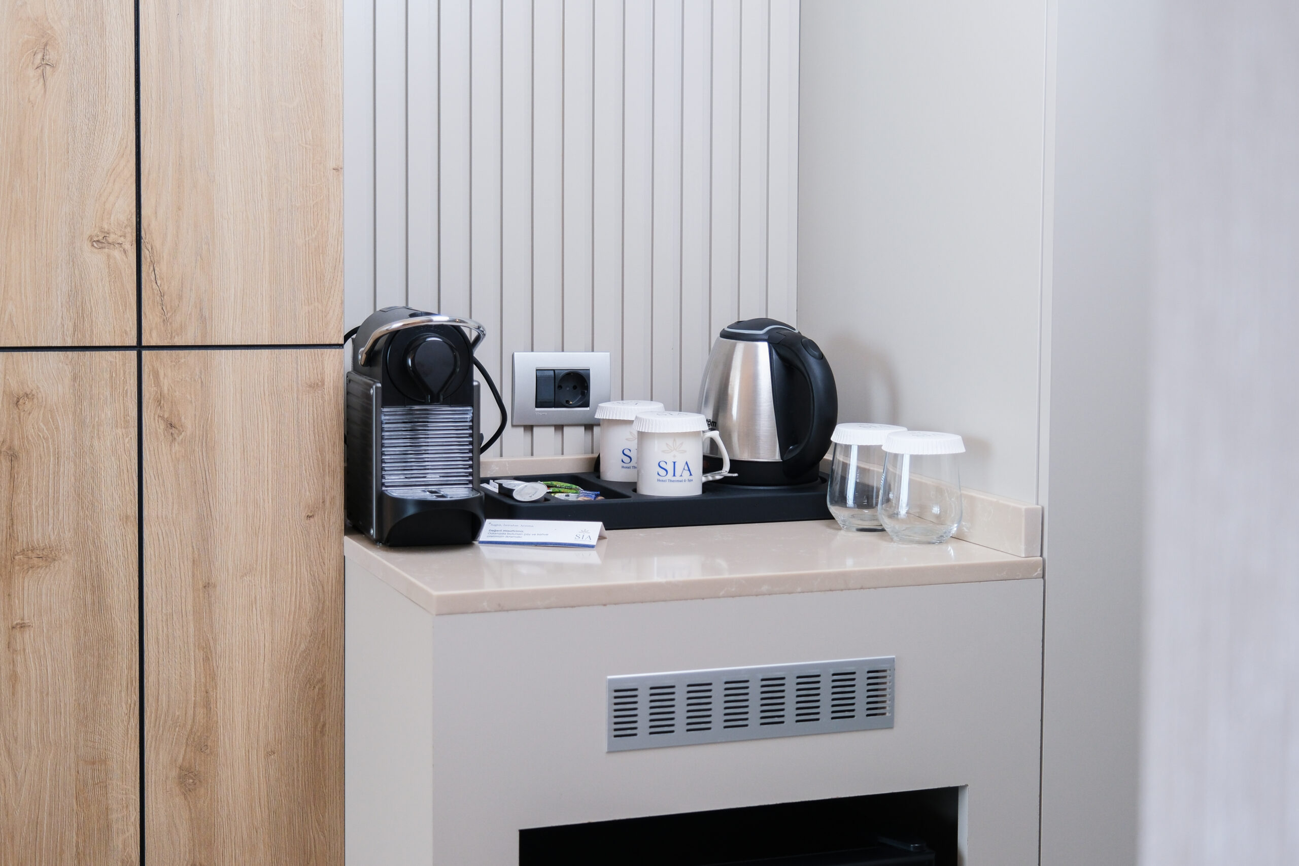 Sia Hotel King Suite Room