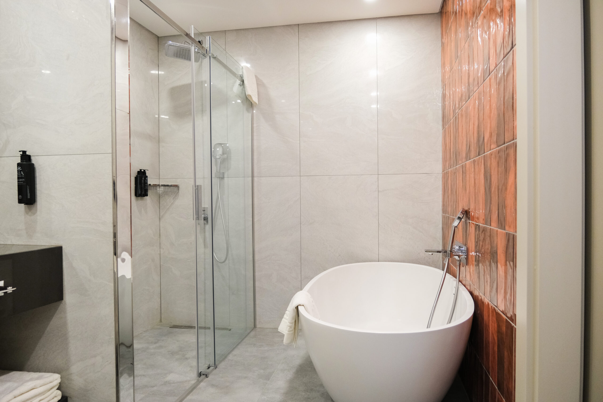 Sia Hotel King Suite Room